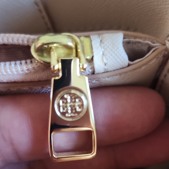 Tory Burch Blush Saffiano Leather Tote Bag Dust Bag Included - Picture 12 of 15